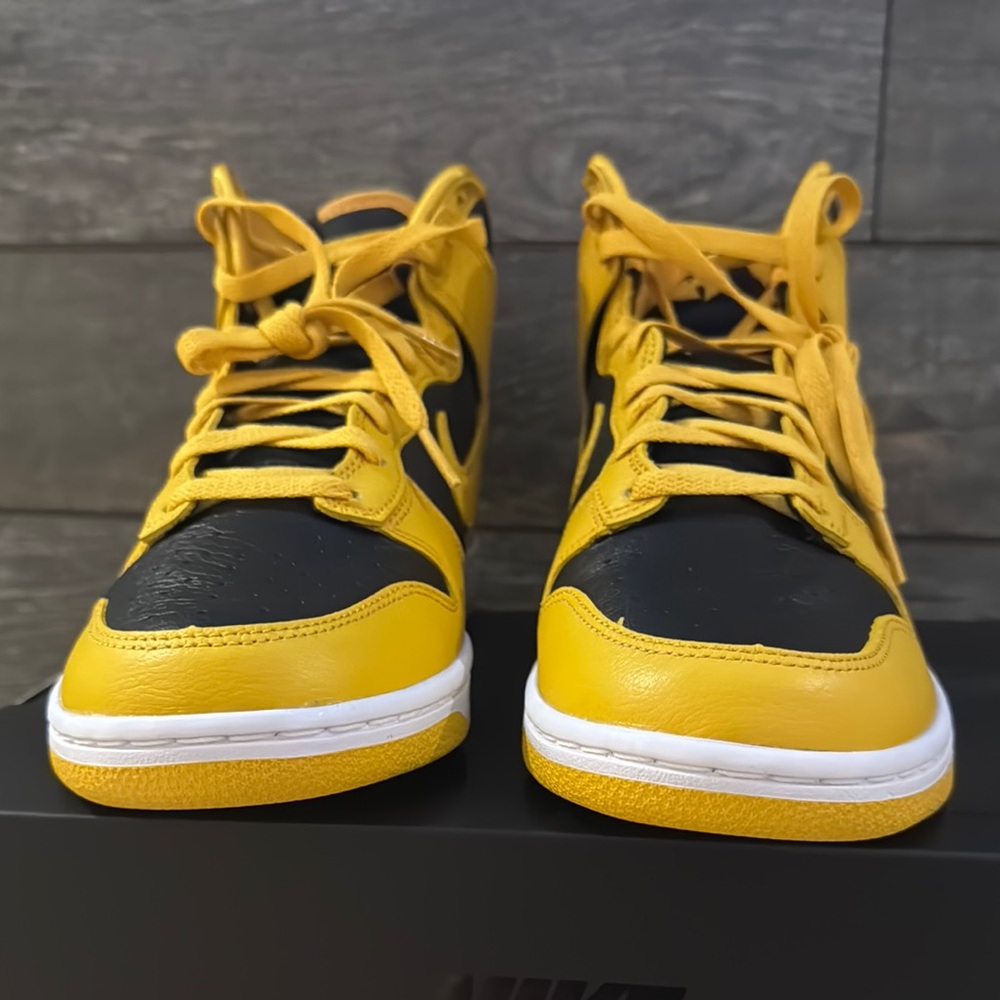 Nike Yellow and Black High-Top Sneakers - Picture 4 of 4
